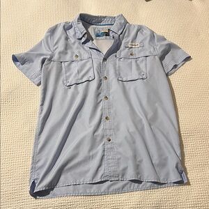 Magellan Outdoors Light Blue Casual Button Down Shirt